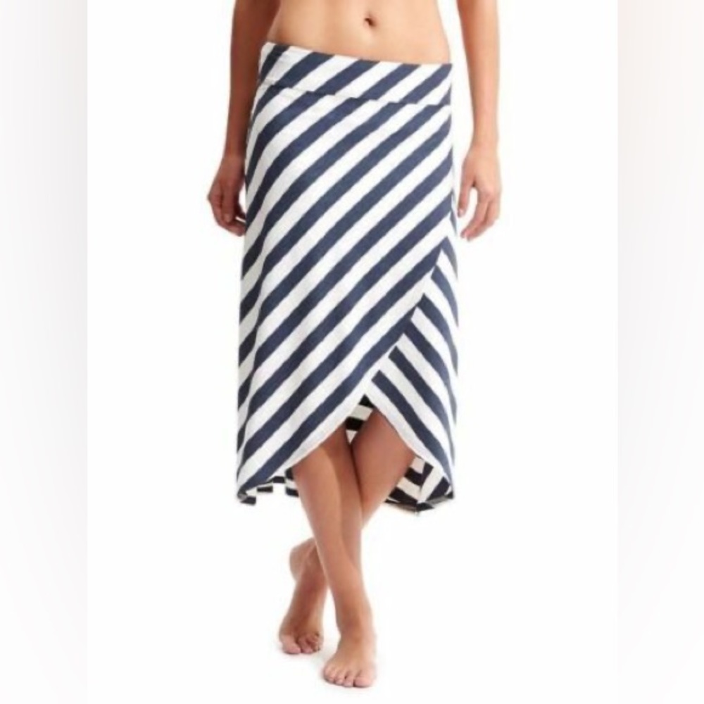 Athleta Ribbon Stripes Skirt